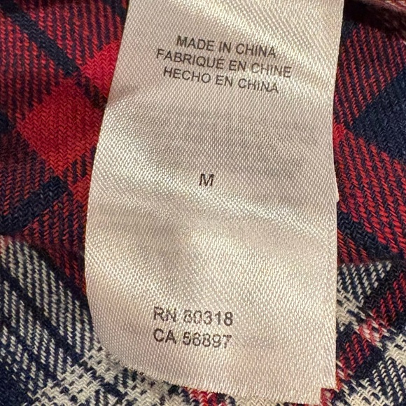 Lucky Brand mesa plaid flannel shirt. Classic fit pearl buttons Size M - Picture 11 of 14